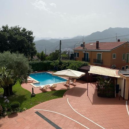 B&B La Rosa Salerno Luaran gambar
